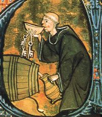 Mönch beim Weintrinken